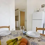 Apartament Cozy With Shared Pool