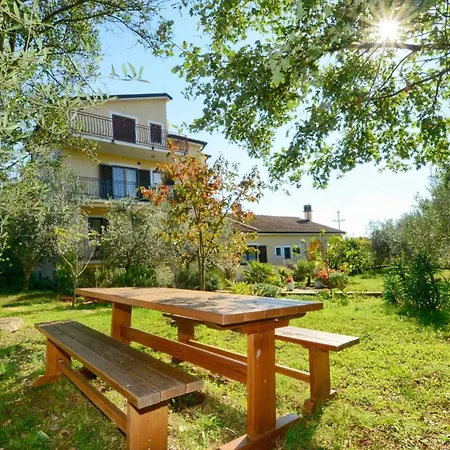 Cozy With Shared Pool * Mazurija