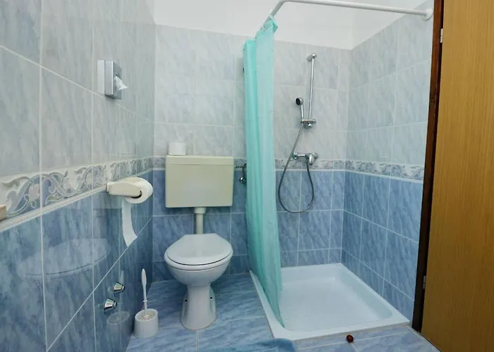 Apartman Cozy With Shared Pool Mazurija