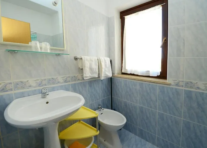 Cozy With Shared Pool Mazurija