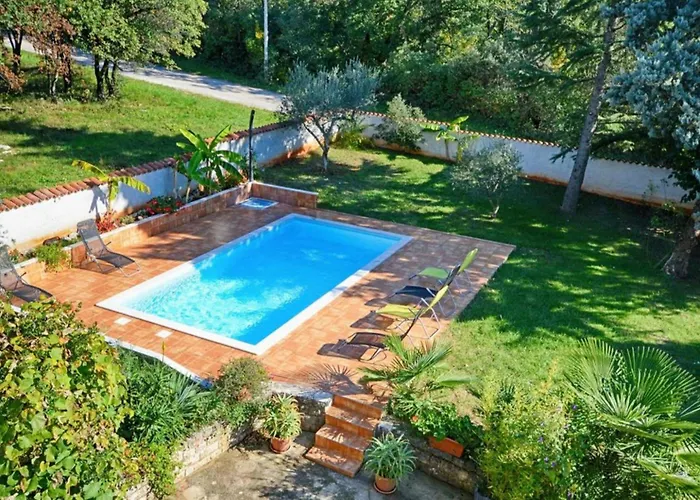 Apartman Cozy With Shared Pool *