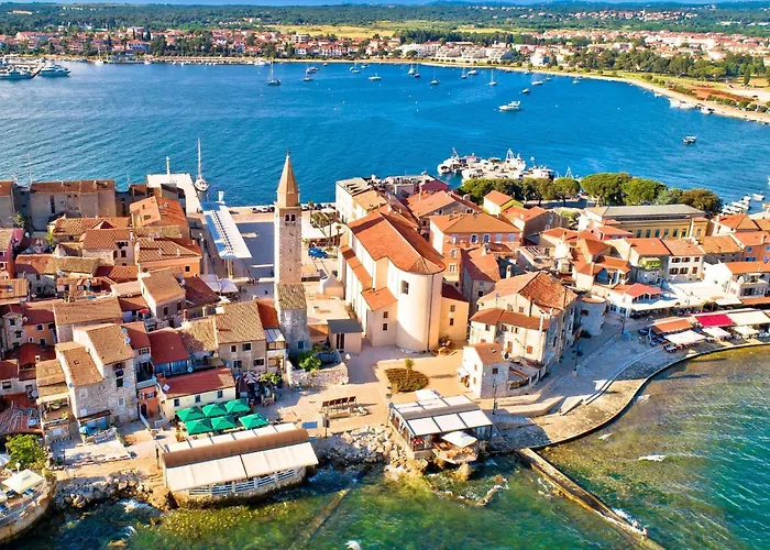 Cozy With Shared Pool *