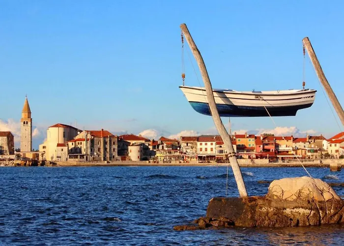 Cozy With Shared Pool